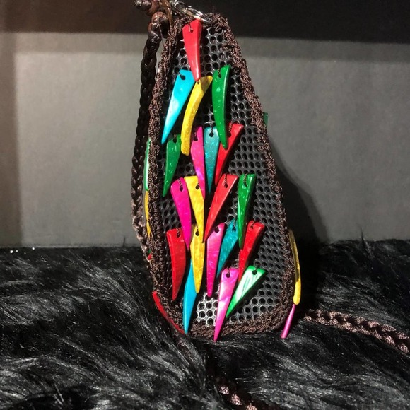 Quirky & Fun, Vividly Colored Coconut Shell Beaded Purse NWT - Picture 5 of 7